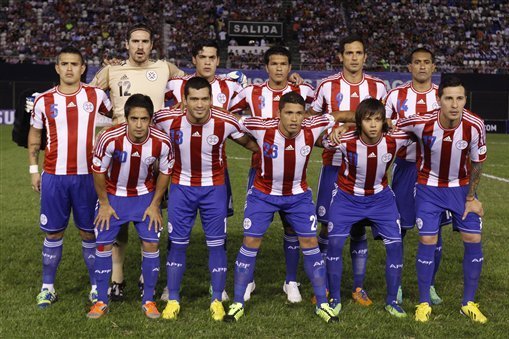 Paraguay soccer stadiums' attire